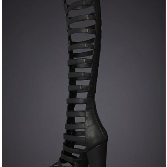 Michael Antonio Gladiator Heels - Picture 8 of 8